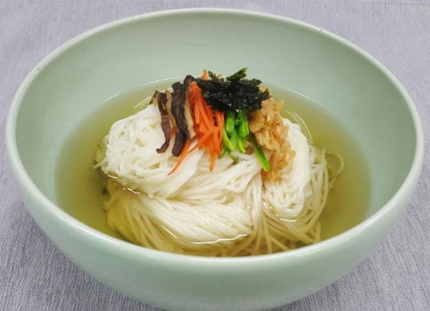 국수 먹는 꿈