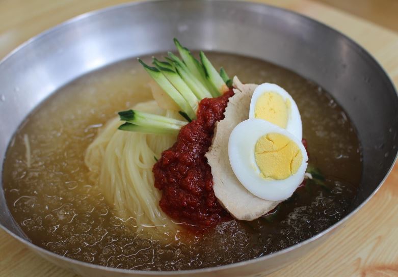 냉면 먹는 꿈